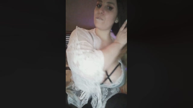 emma96_hot  05-01-2022